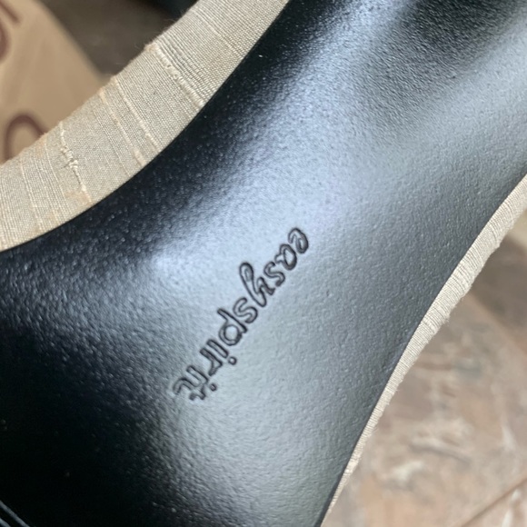 NIB Easy Spirit Champagne Raw Silk Heels Pumps 8 - Picture 4 of 5